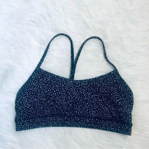 LULULEMON BLACK -WHITE SPORT BRA. SIZE 10
